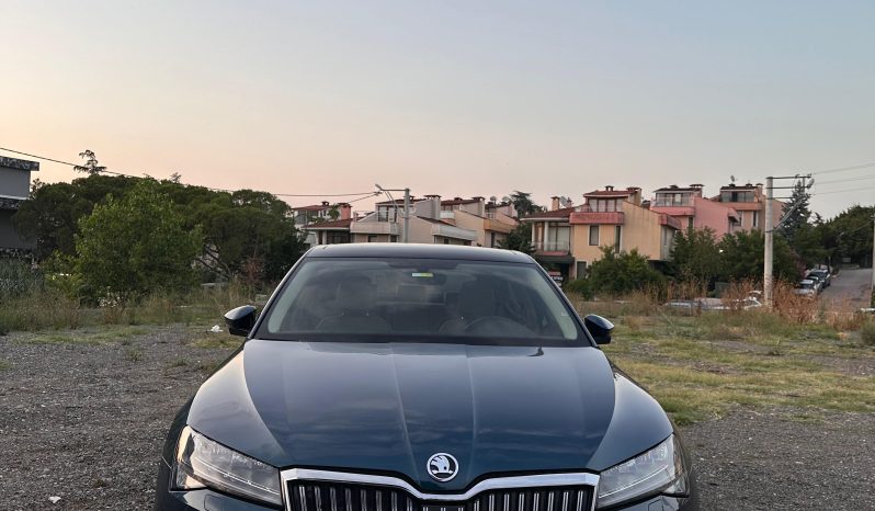 
								HATASIZ BOYASIZ TRAMERSIZ 2020 MODEL MAKYAJLI SKODA SUPERB full									