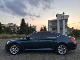 
										HATASIZ BOYASIZ TRAMERSIZ 2020 MODEL MAKYAJLI SKODA SUPERB full									