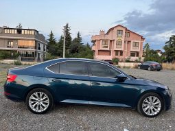 
										HATASIZ BOYASIZ TRAMERSIZ 2020 MODEL MAKYAJLI SKODA SUPERB full									