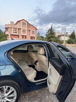 
										HATASIZ BOYASIZ TRAMERSIZ 2020 MODEL MAKYAJLI SKODA SUPERB full									