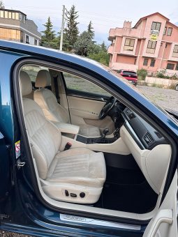 
										HATASIZ BOYASIZ TRAMERSIZ 2020 MODEL MAKYAJLI SKODA SUPERB full									